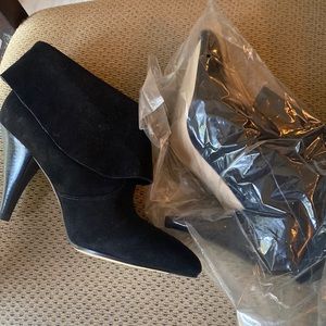 Never worn!! Size 8 1/2 Via Spiga black velvet boots. Super sexy lol!!